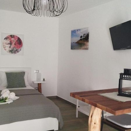 טראסיני Casa Vacanze Green House מראה חיצוני תמונה